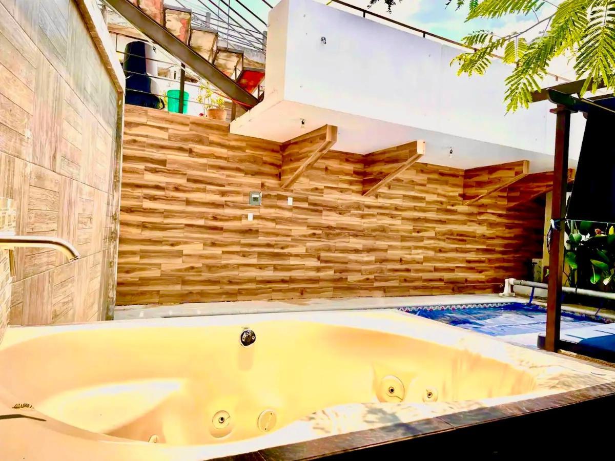 Loft Arte Y Diseno, Terraza, Asador, 3 Pantallas "Cuernavaca Somos El Unico Airbn Que Te Ofrece 2 Exclusivos Jacuzzis Profesionales Con Agua Caliente Y Sistema De Hidromasaje, Tipo Spa" Fraccionamiento Vigilancia 24 Horas Apartment ภายนอก รูปภาพ