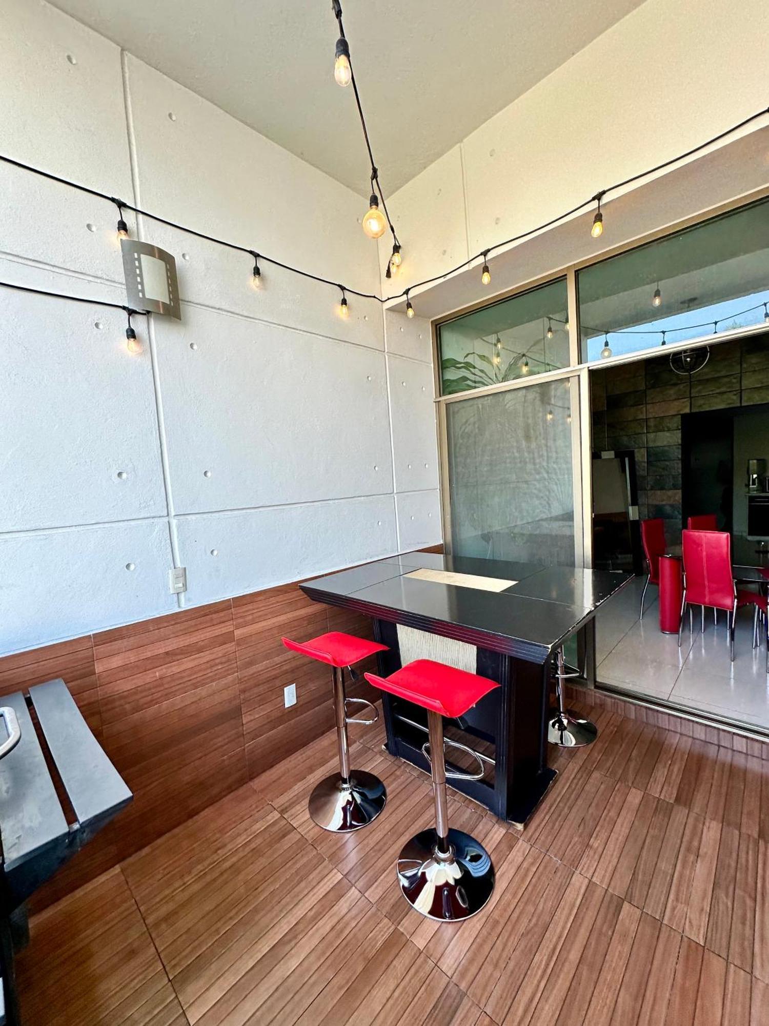 Loft Arte Y Diseno, Terraza, Asador, 3 Pantallas "Cuernavaca Somos El Unico Airbn Que Te Ofrece 2 Exclusivos Jacuzzis Profesionales Con Agua Caliente Y Sistema De Hidromasaje, Tipo Spa" Fraccionamiento Vigilancia 24 Horas Apartment ภายนอก รูปภาพ