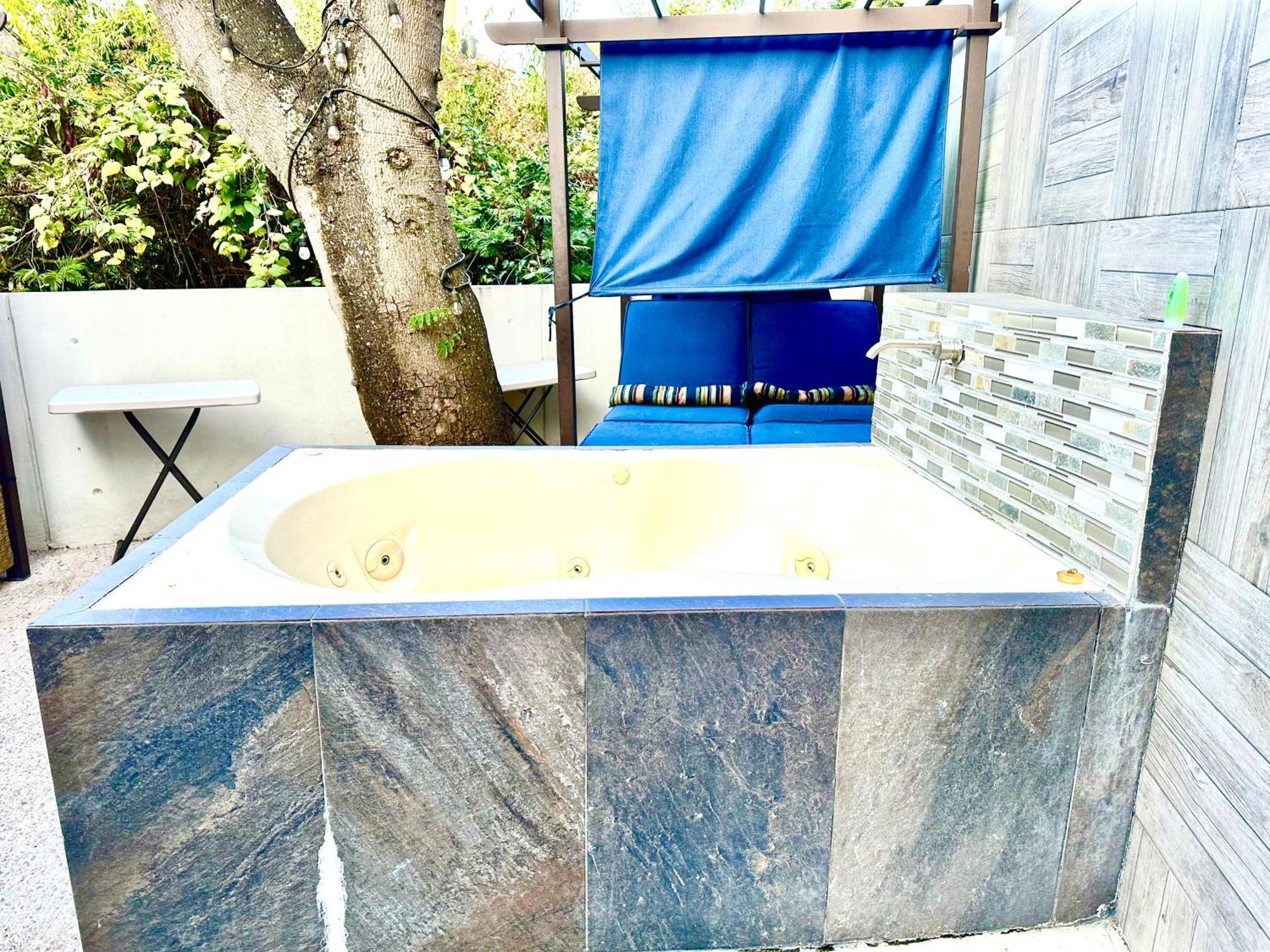 Loft Arte Y Diseno Alberca Climatizada, Amenidades Y Lujo, Terraza Privada Con Asador De Carbon, Cuernavaca Somos Los Unicos Que Te Ofrecemos Para Tu Uso Personal Y Exclusivo 2 Jacuzzis Con Agua Caliente Y Sistema De Hidromasaje Tipo Spa ภายนอก รูปภาพ